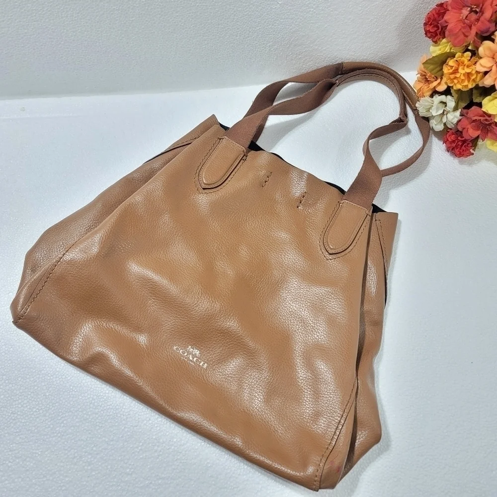 Coach women's signature classic large tote Derby brown leather F59818